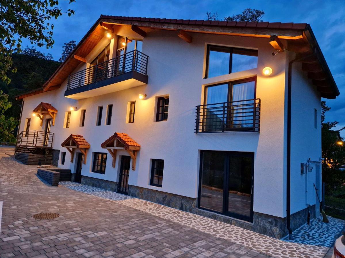 Ra House Hotel Brasov Exterior photo